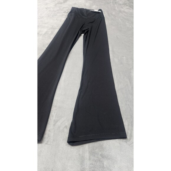 NWT Victoria's Secret Small Black Relay Flare Leggings - Picture 7 of 9